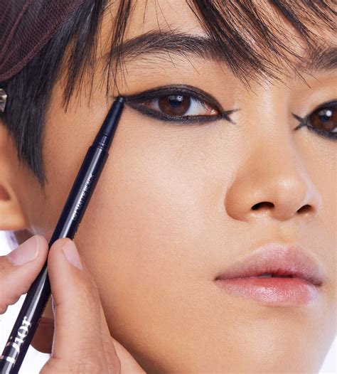 dior spring-summer 2023 makeup|How To Recreate Makeup From Dior's Spring.